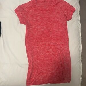 Lululemon swiftly tech short sleeve
